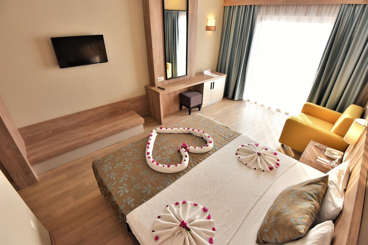 Lucida Beach Hotel Çamyuva Extérieur photo