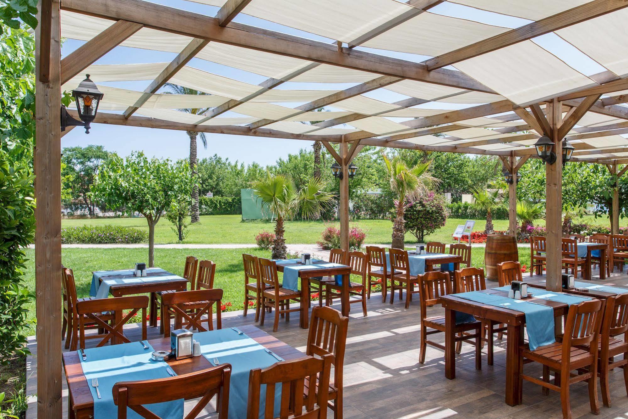 Lucida Beach Hotel Çamyuva Extérieur photo